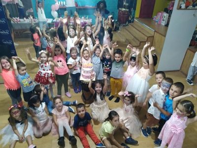 Детски рожден ден - Trifonov dance academy - Плевен