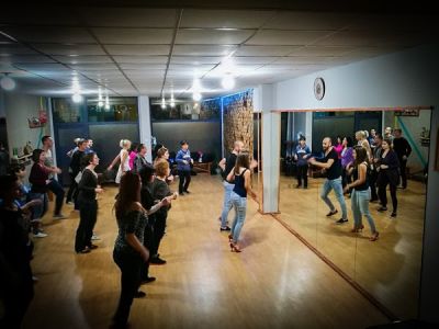салса за начинаещи плевен - Trifonov dance academy - Плевен